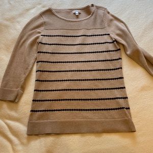 Black and tan 3/4 sweater